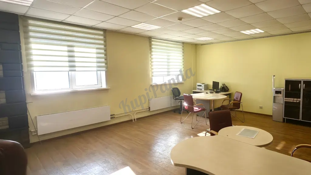Офис 38,4 м² с мебелью и оргтехникой на Калинина