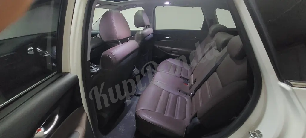 Аренда авто с личным водителем