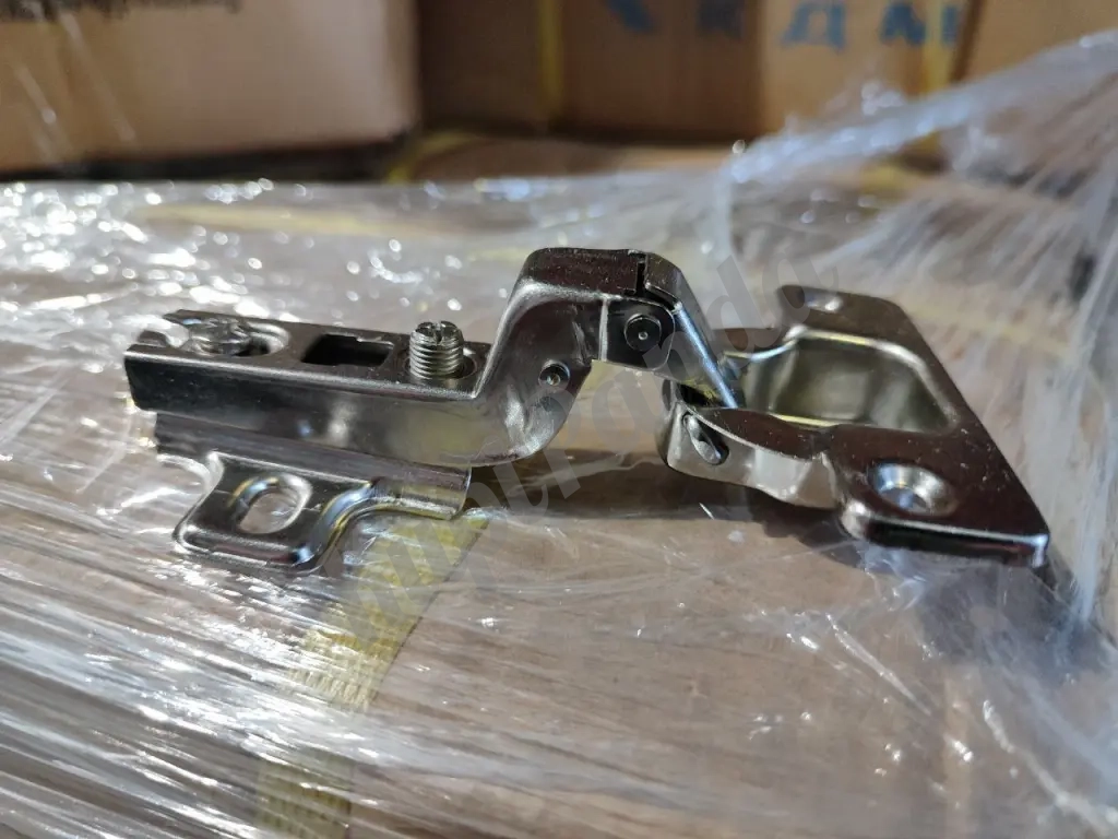 мебельная фарнитура