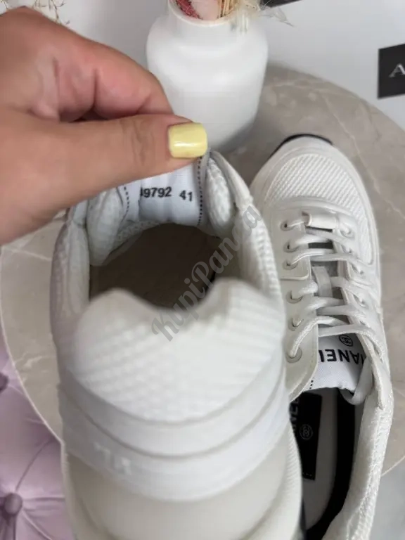 Женские кроссовки Chanel