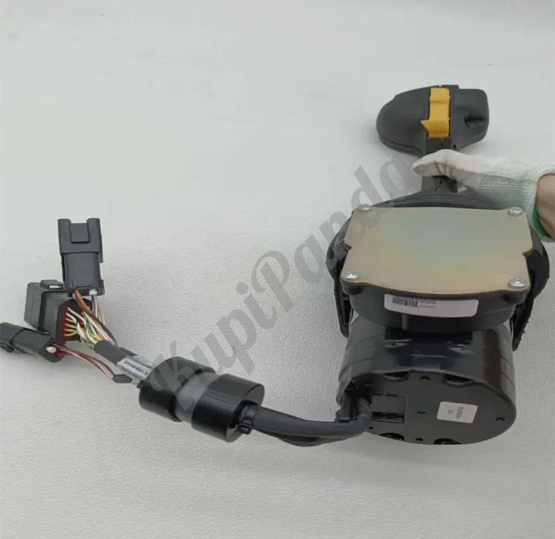 Джойстик левый на Caterpillar 6055909