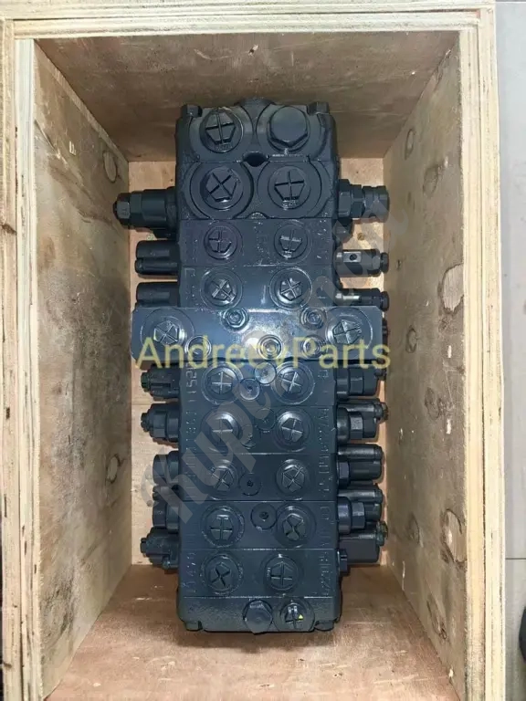 Распределитель Komatsu PC30UU-3