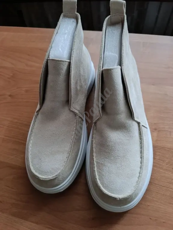 Лоферы женские новые