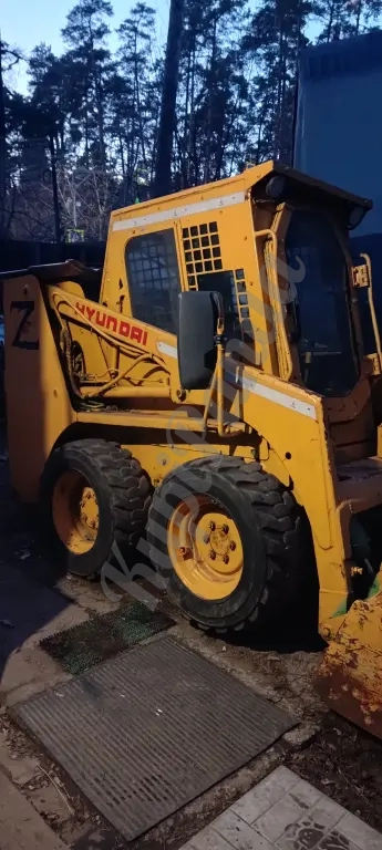 Продается мини погрузчик HYUNDAI HSL610