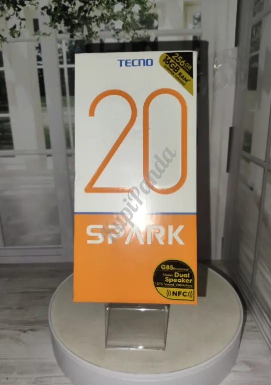 Смартфон Tecno Spark 20, 8/256 ГБ Ростест черный новинка