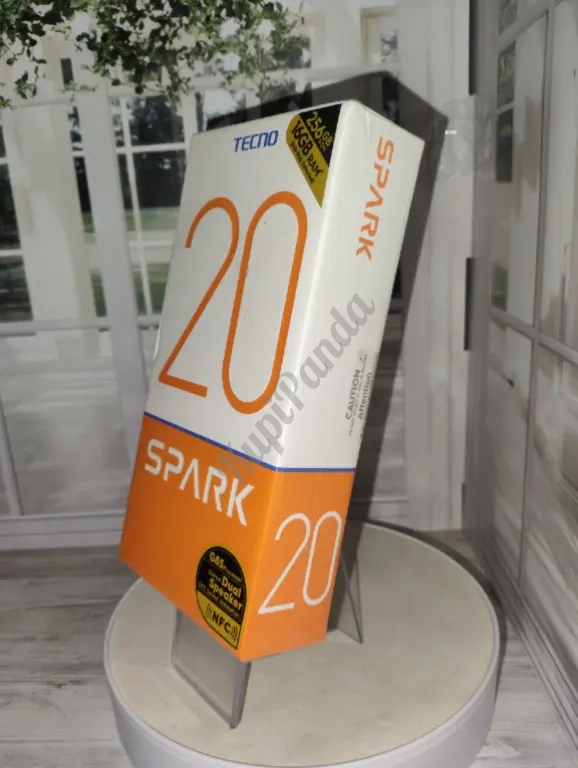 Смартфон Tecno Spark 20, 8/256 ГБ Ростест черный новинка