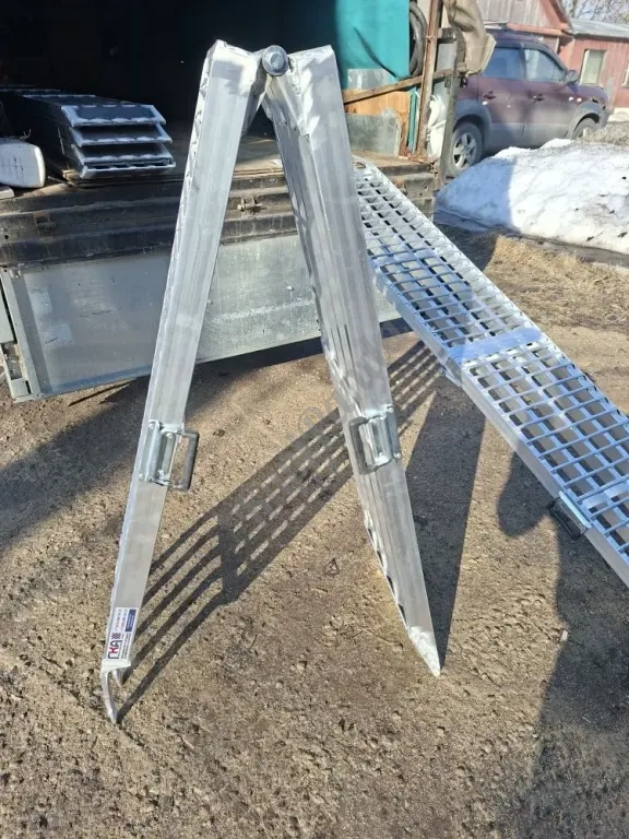 Сходни складные приставные 1300 кг