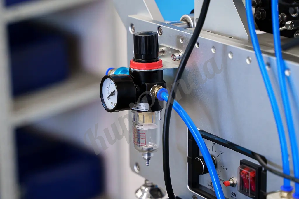 Полуавтоматический настольный этикетировщик ЭН00.05