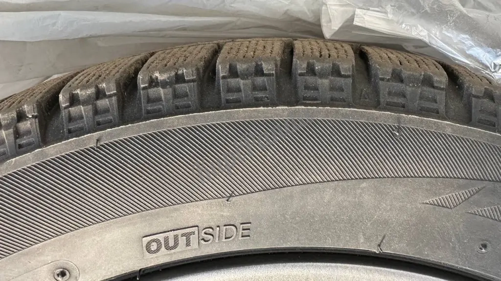 Продаю Bridgestone Blizzak VRX 225/50R17 (Япония)