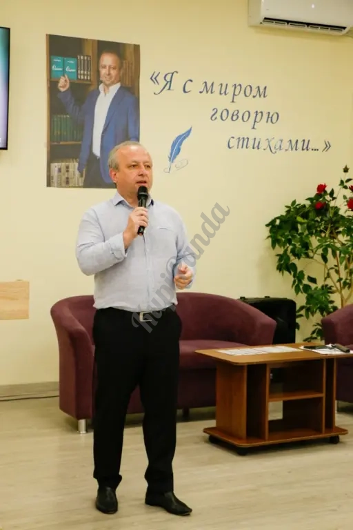 Выступление популярного поэта на вашем мероприятии или празднике