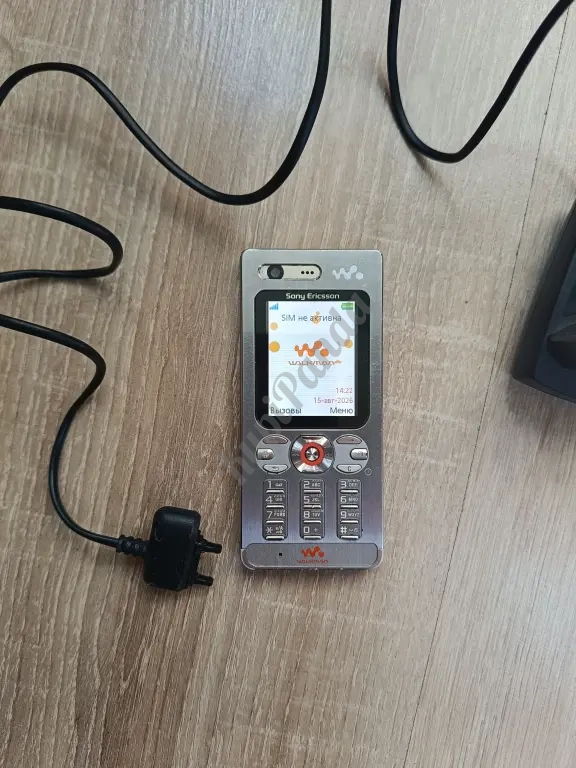 Sony Ericsson w880i
