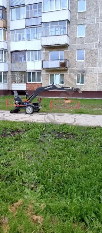 Мини экскаватор прицепной