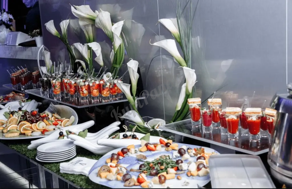 Банкет на свадьбу,кейтеринг и фуршет для свадеб в Москве и Подмосковье