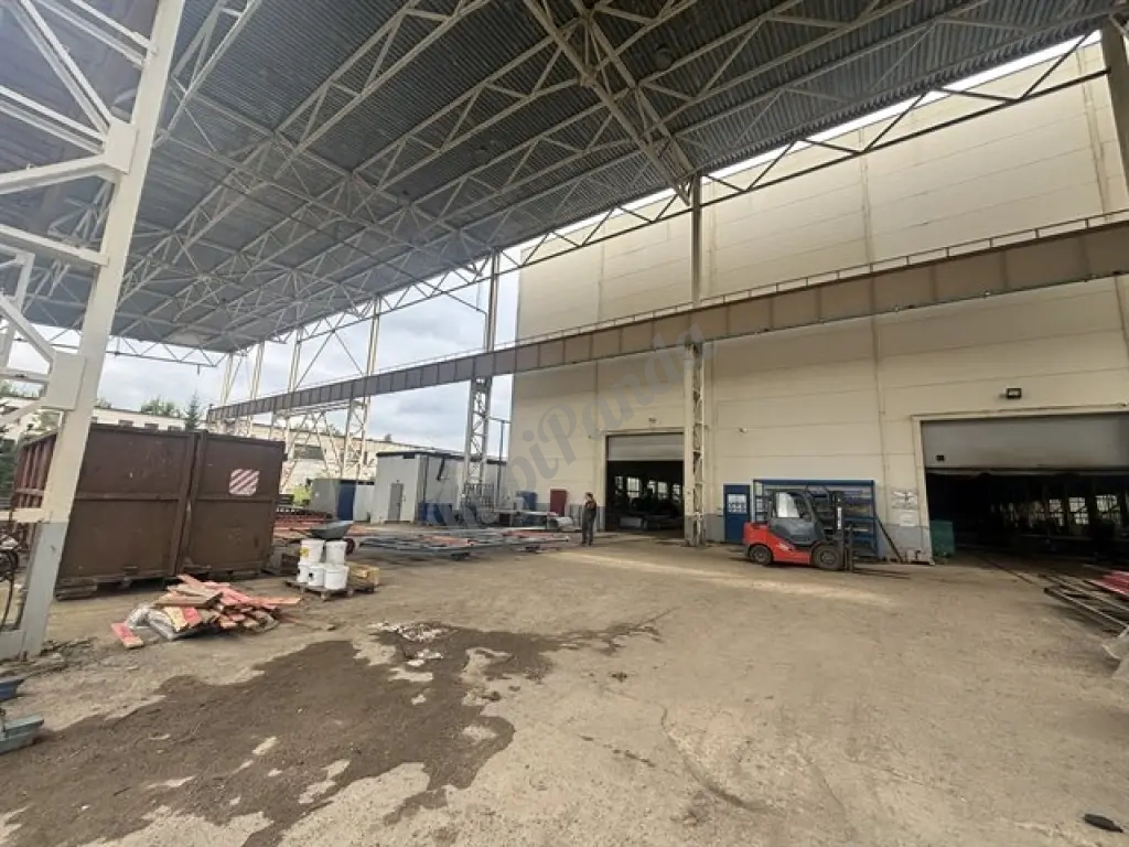 цех под любые цели площадь 2700 м2 с кран балками 3 по 10 т и одна на 32 тонны +открытая площадка около 1000 кв м под краном 32 тонны