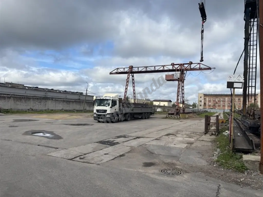 Аренда производственно-складского комплекса 2110 м2 с 3 кран-балками до 10 тонн, мощностью до 2 мВт