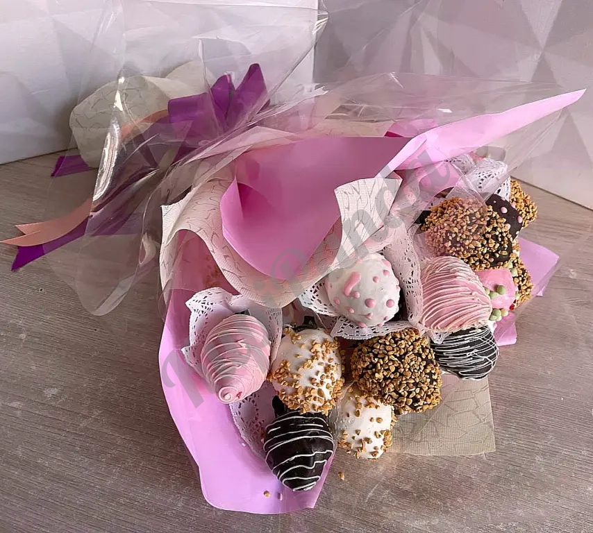 Торты на заказ и клубника в шоколаде