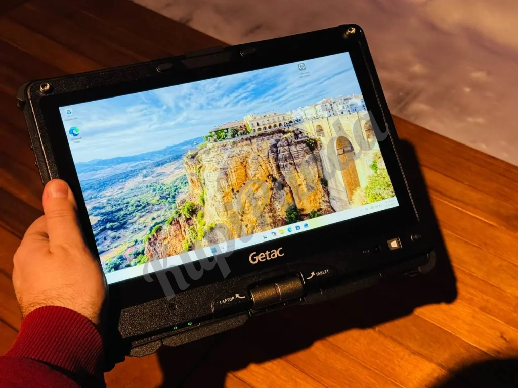 Защенный ноутбук трансформер Getac V110G5