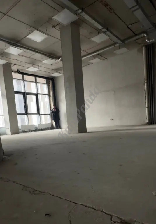 Помещение под школу танцев.