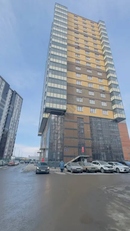 Помещение под школу танцев.