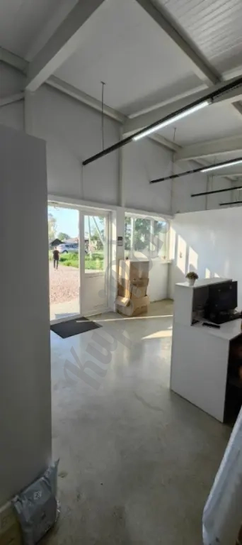 Аренда торгового помещения 98 м² в торговом центре