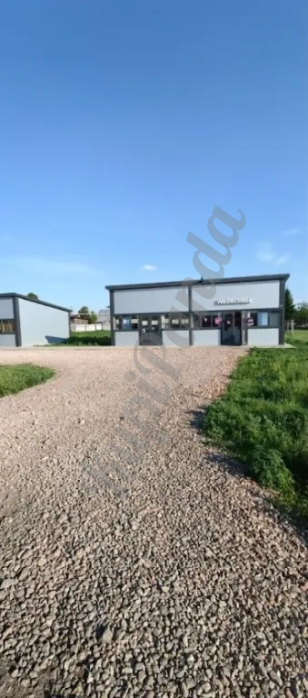 Аренда торгового помещения 98 м² в торговом центре