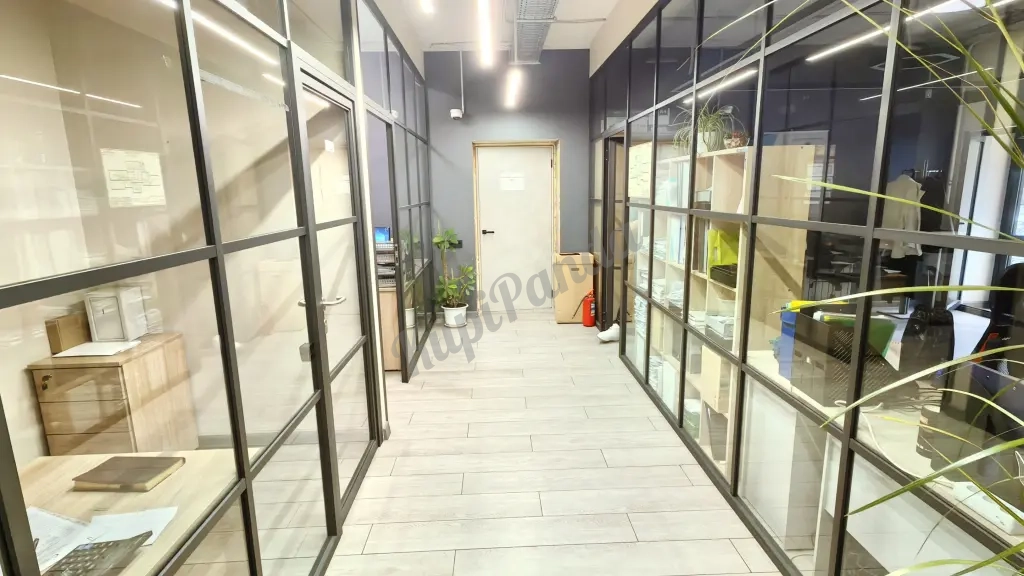 Офис с ремонтом и мебелью 120 м² 5 кабинетов