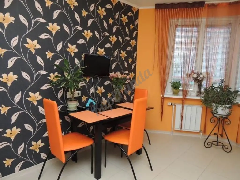 Поклейка обоев покраска кухни комнаты коридора