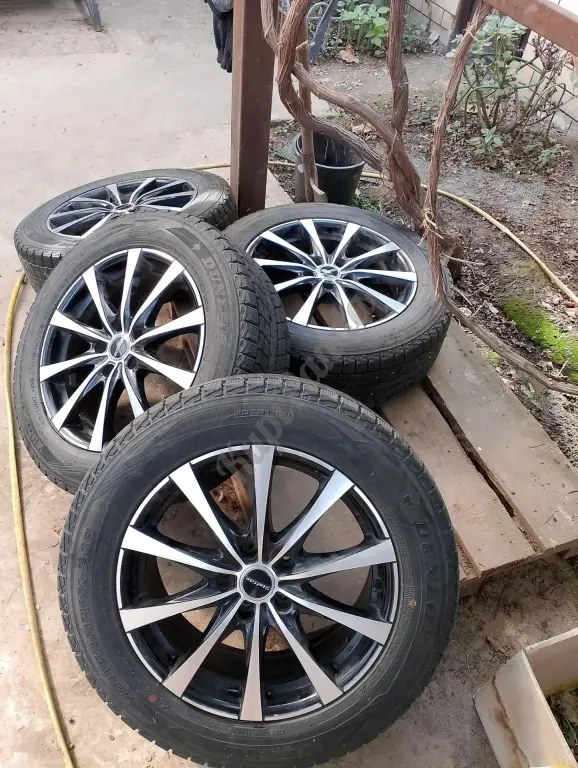 Продам зимнюю резину DANLOP c дисками Lffit 225/6017