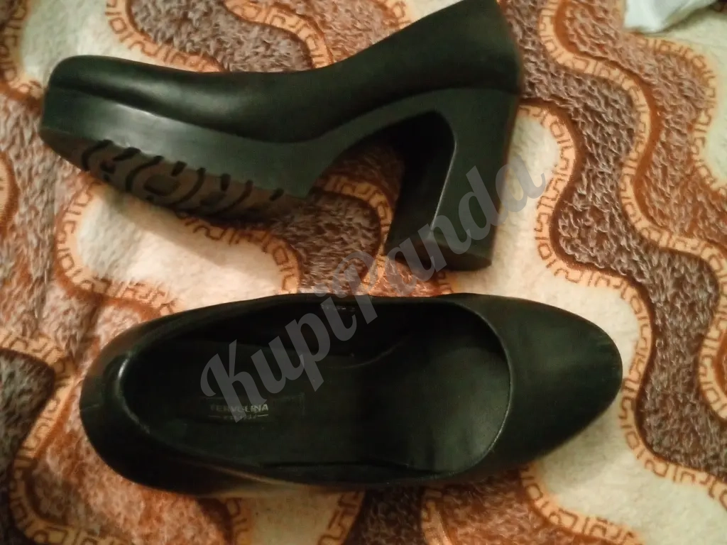 Босоножки и туфли разные