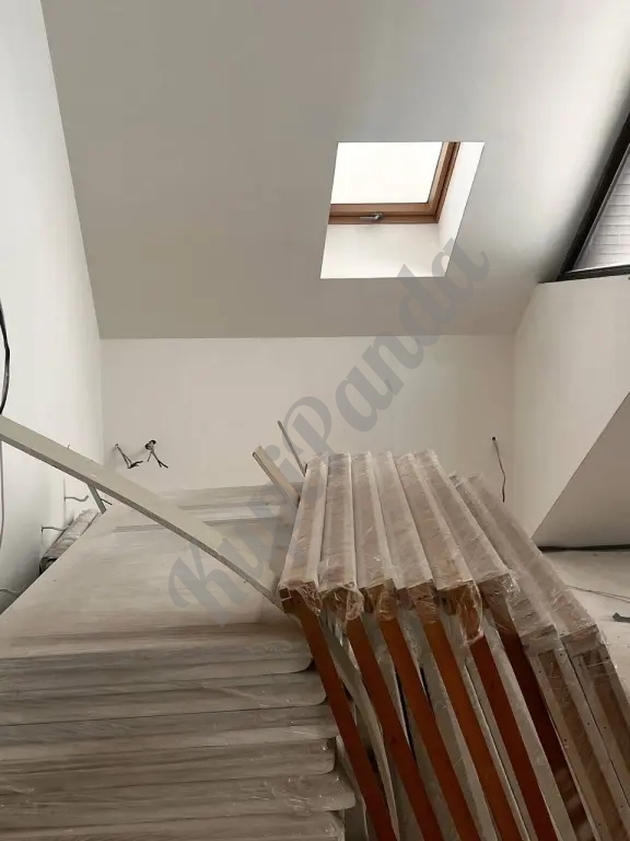 Продается двухэтажный дом в центре Луганска!