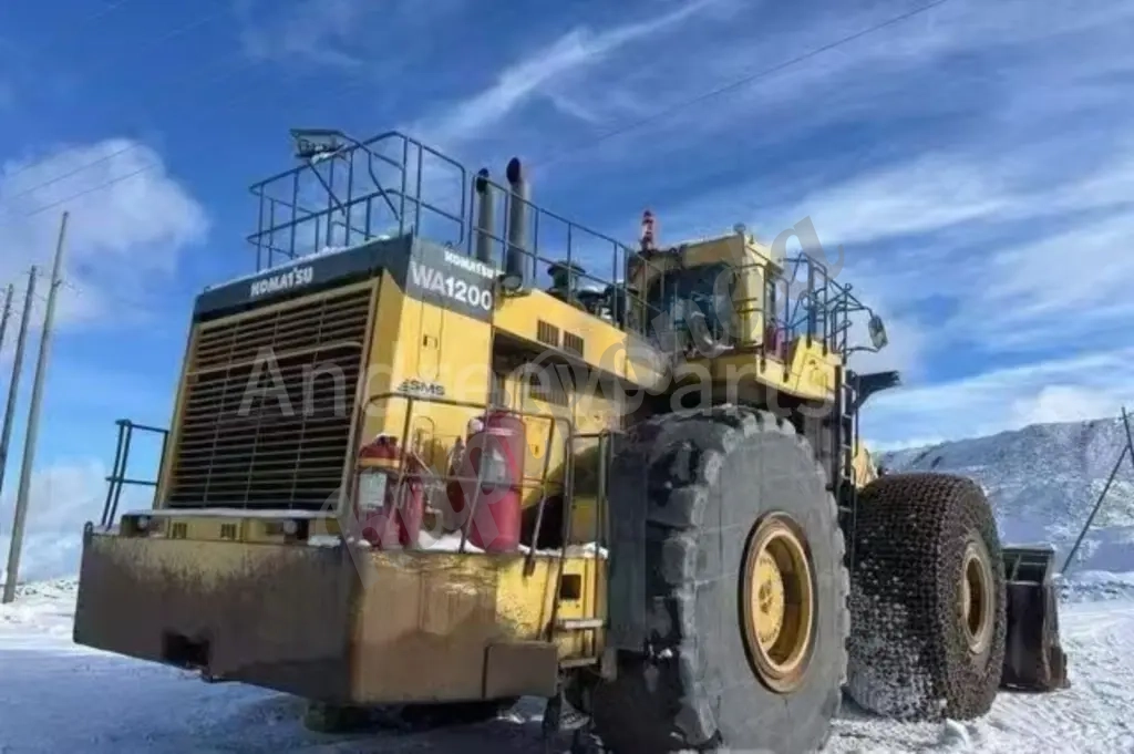 Фронтальный погрузчик Komatsu WA1200-6