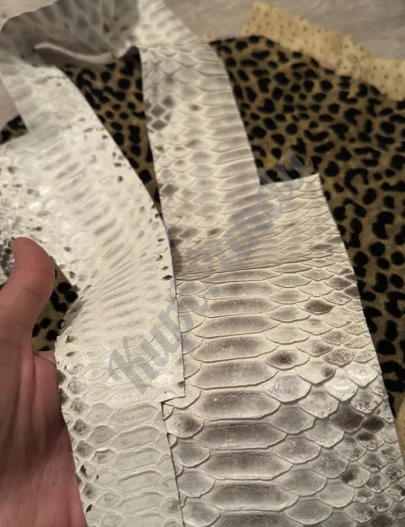 кожа натуральная - большой сет кожи - натуральный питон