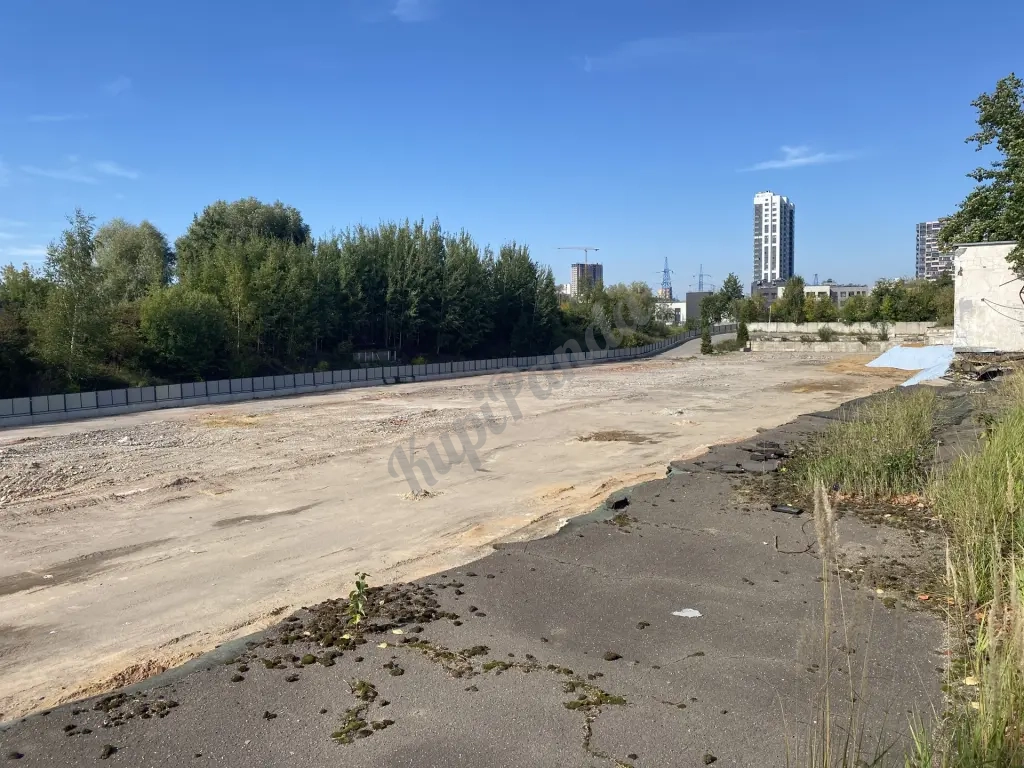 Земельный участок 14100 м2 в аренду
