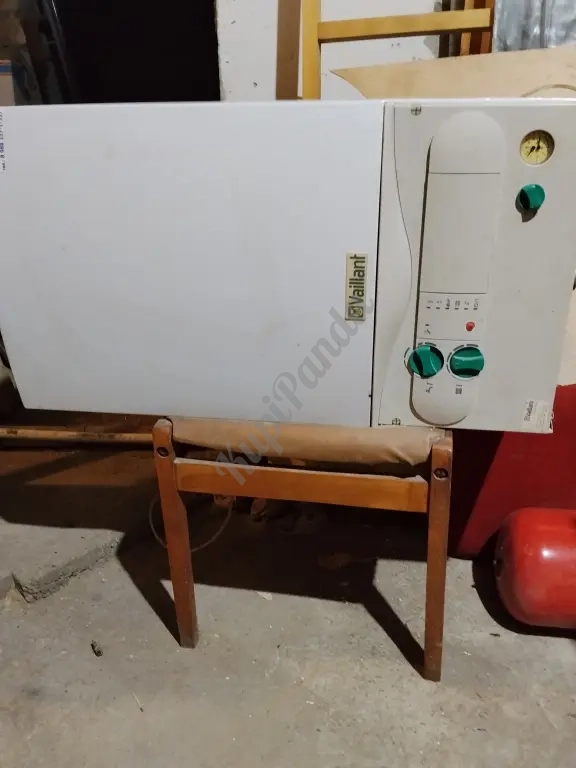 настенный отопительный котел Vaillant 24 kw бУ в рабочем состоянии