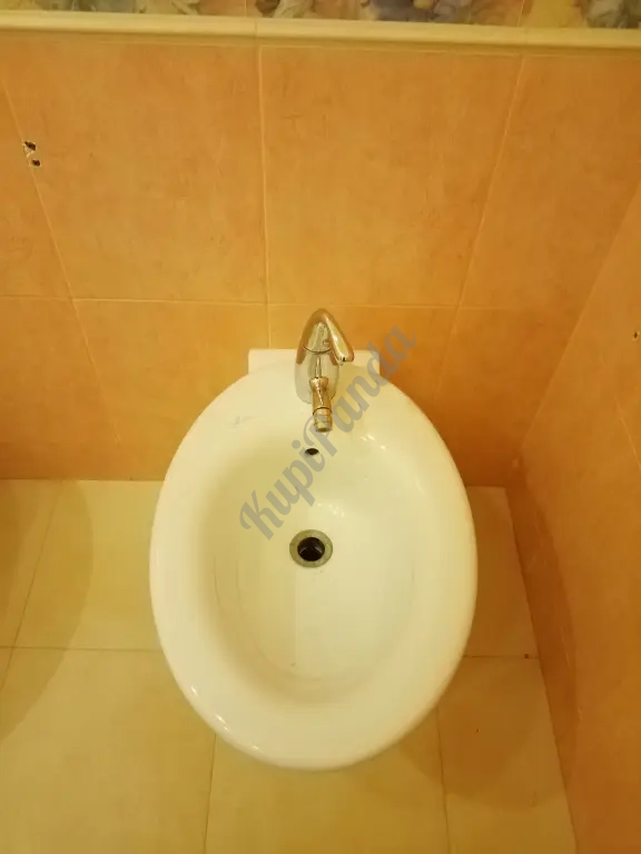 Продам Биде (сантехника) бренд Hatria