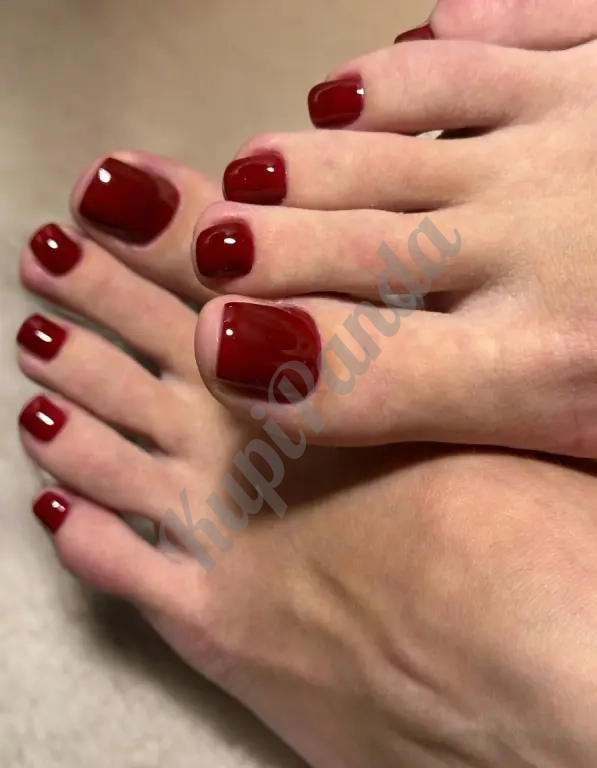 Маникюр ,педикюр ,наращивание