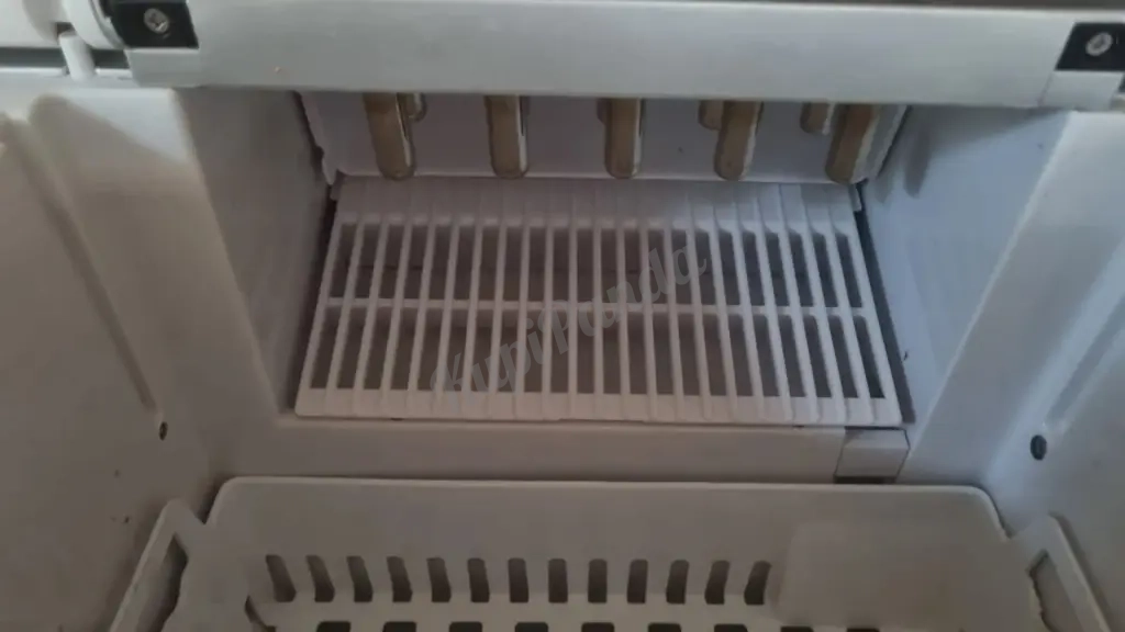 Ice maker льдогенератор
