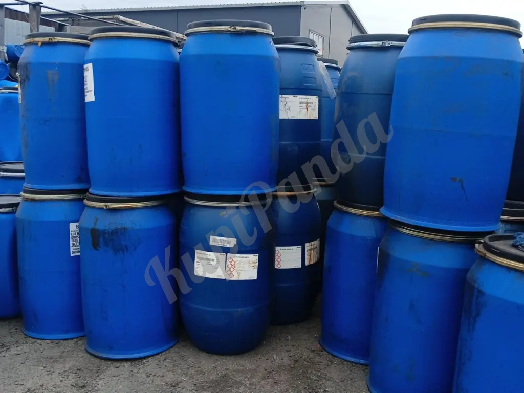 Бочка 227 литров. с хомутом и крышкой.