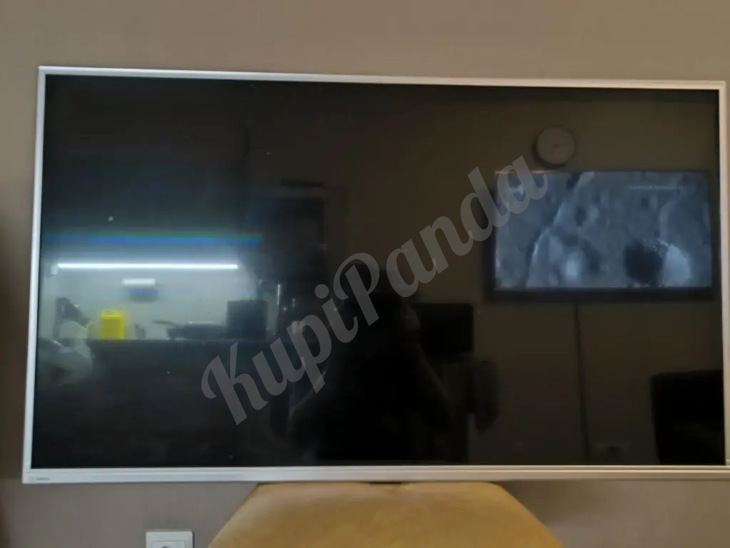 продаю ТВ, почти новый, 43 дюйма