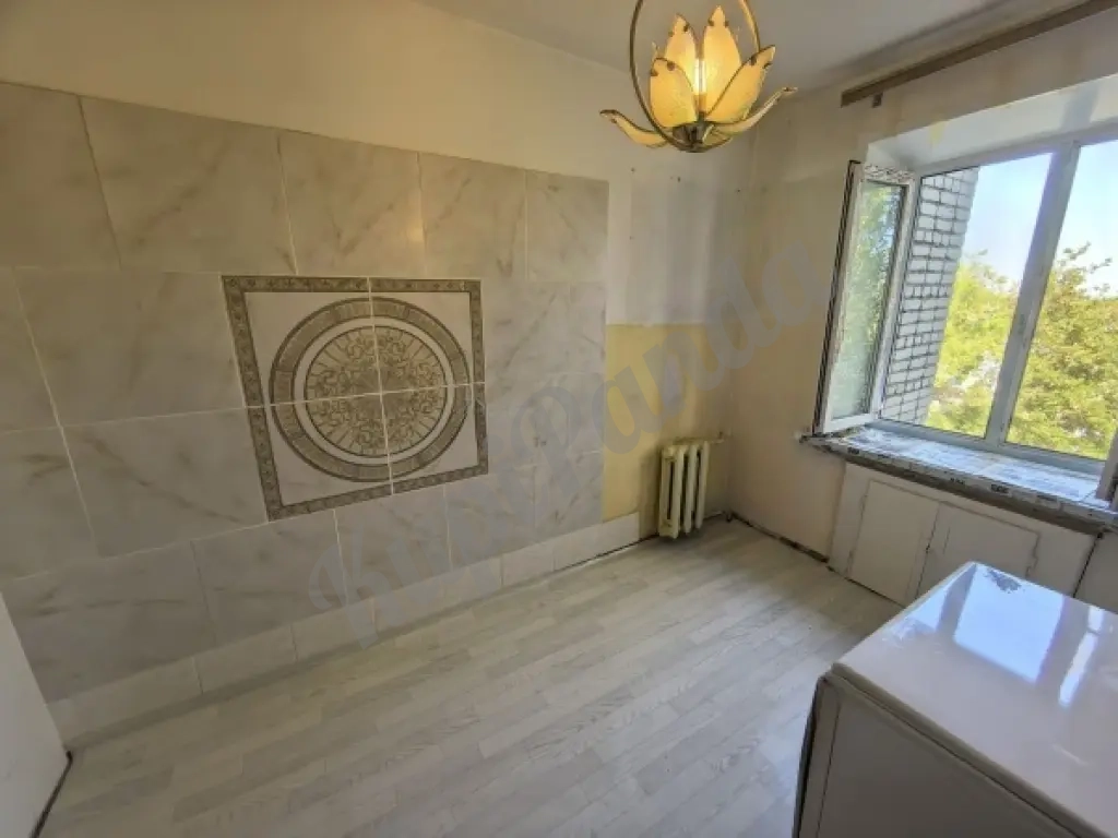 4-к. квартира, 76 м², 5/5 эт.