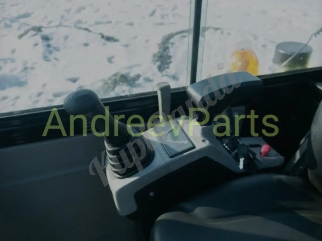 Продается мини-экскаватор Boulder EX25. 4