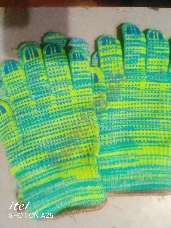 рабочие перчатки