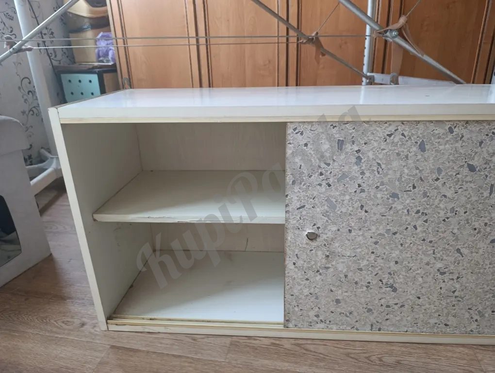 Продам настенные полку. Самовывоз