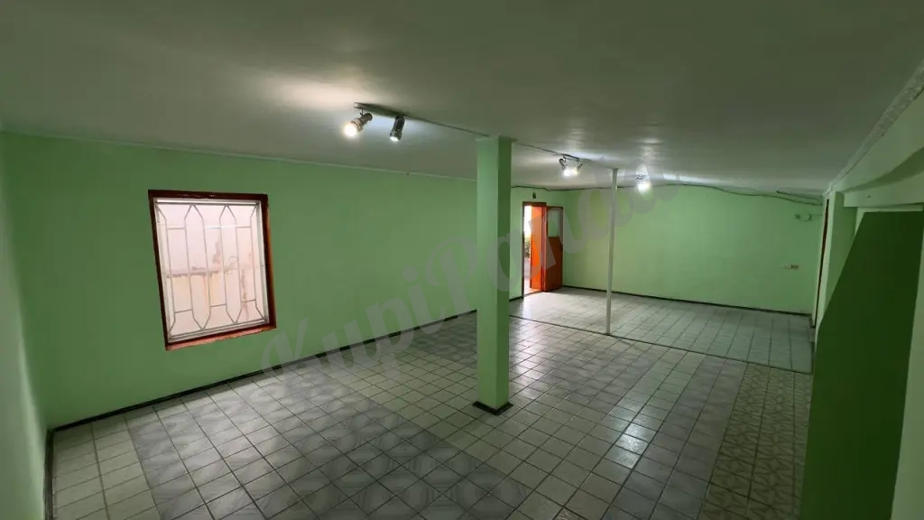 Продается магазин в центре Луганска