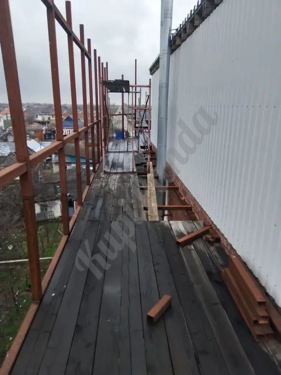 Дом 1000 м2 на участке 20 соток