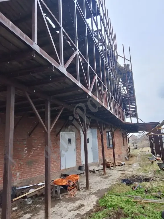 Дом 1000 м2 на участке 20 соток