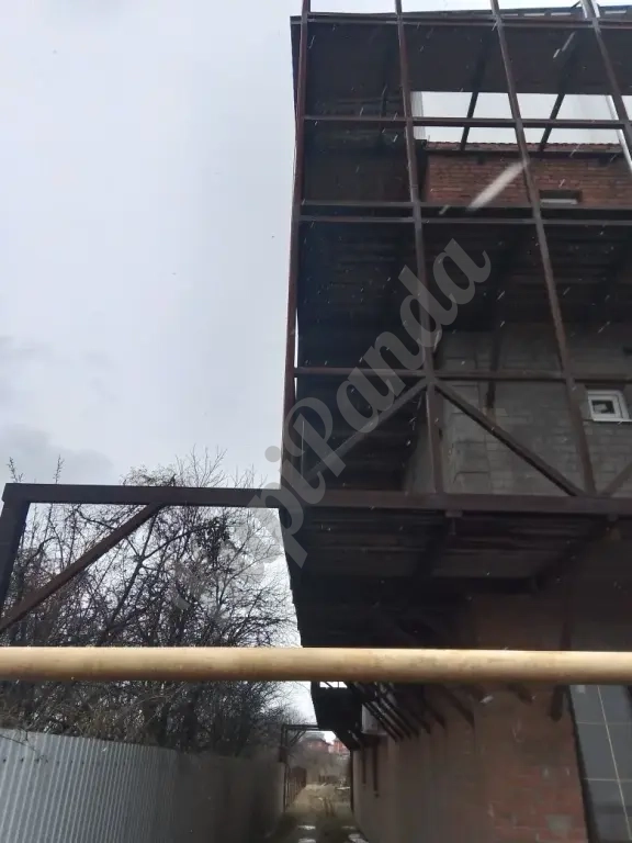 Дом 1000 м2 на участке 20 соток