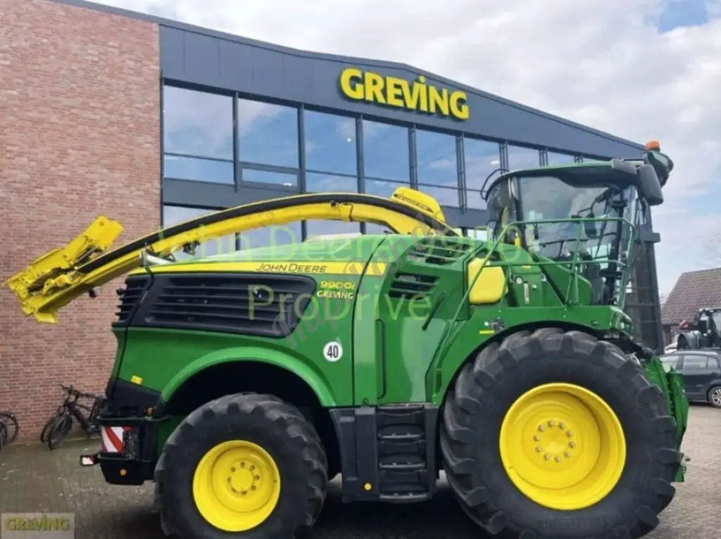 Кормоуборочного комбайна John Deere 9900i ProDrive 40 км/ч (2025)