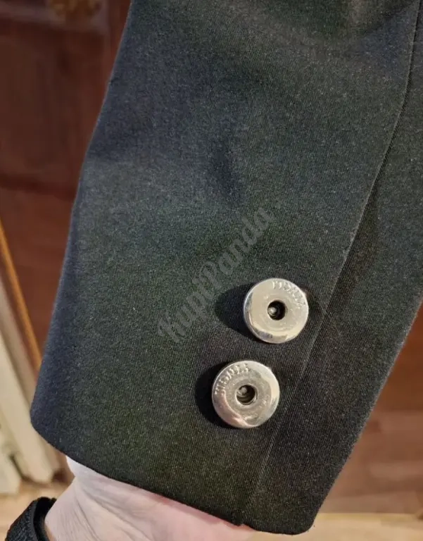 Пиджак женский 42 размер чёрный классический