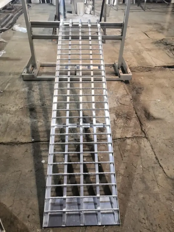 Трап приставной ГКА 5.250.40.2/3